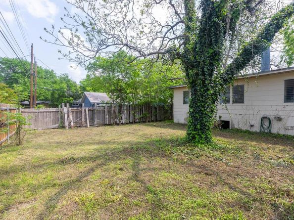 1102 Southwood RD, Austin TX 78704