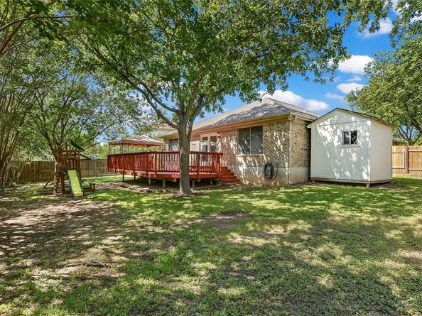 1301 Canna Lily LN, Pflugerville TX 78660