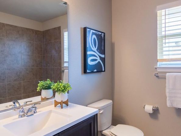 2538 Ravenwood DR, Round Rock TX 78665