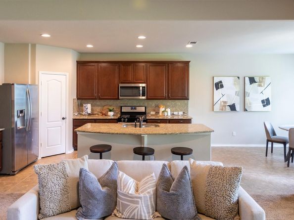 2538 Ravenwood DR, Round Rock TX 78665