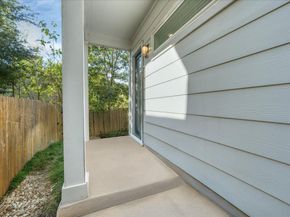 8922 Menchaca RD 906, Austin TX 78748