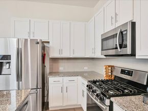 8922 Menchaca RD 906, Austin TX 78748