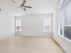 8922 Menchaca RD 906, Austin TX 78748