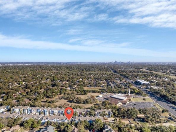 8922 Menchaca RD 906, Austin TX 78748