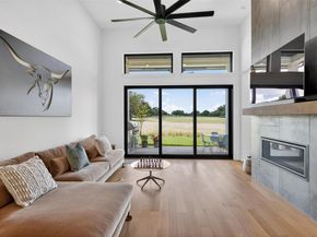 305 Indigo LN, Georgetown TX 78628
