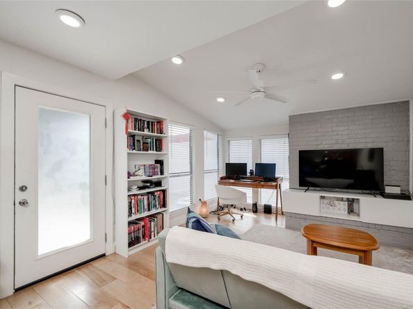 909 Reinli ST 222, Austin TX 78751