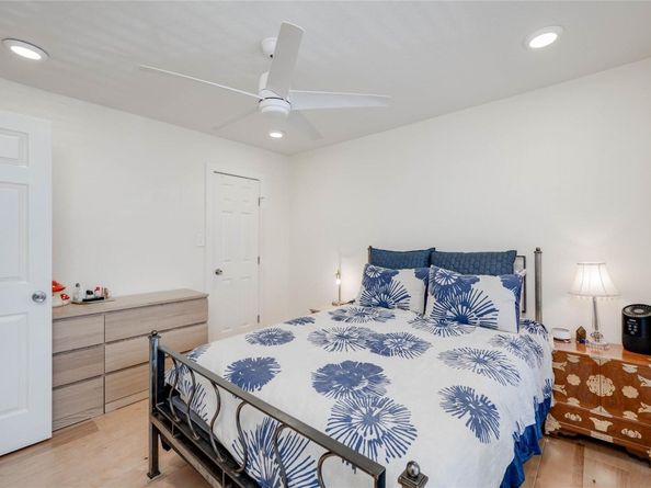 909 Reinli ST 222, Austin TX 78751