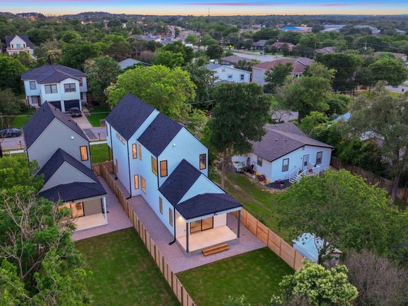 3412 Blumie ST 1, Austin TX 78745