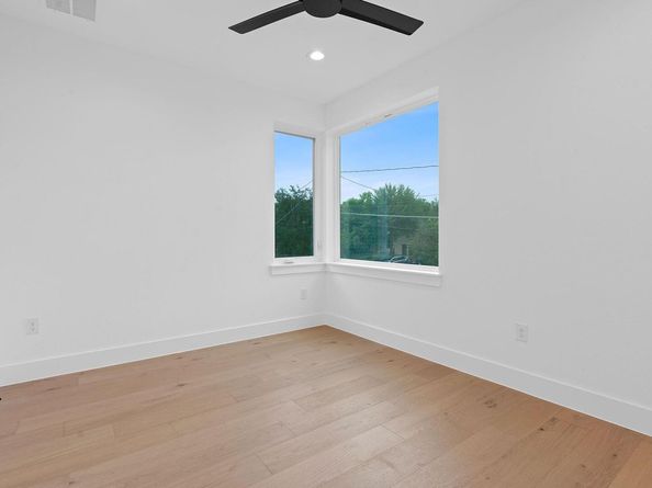 3412 Blumie ST 1, Austin TX 78745