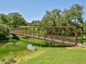 1 Crystal Springs CT G, The Hills TX 78738