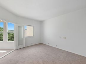 1 Crystal Springs CT G, The Hills TX 78738