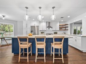 7041 Ridge Oak RD, Austin TX 78749
