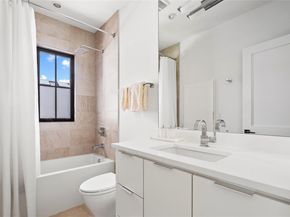 402 Crockett ST, Austin TX 78704