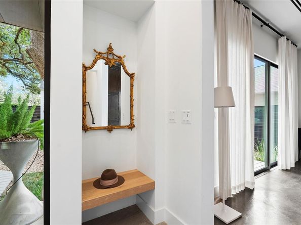 402 Crockett ST, Austin TX 78704