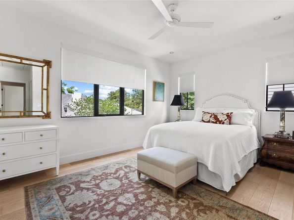 402 Crockett ST, Austin TX 78704