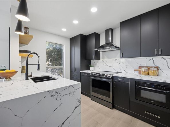 6000 Shepherd Mountain CV 1916, Austin TX 78730