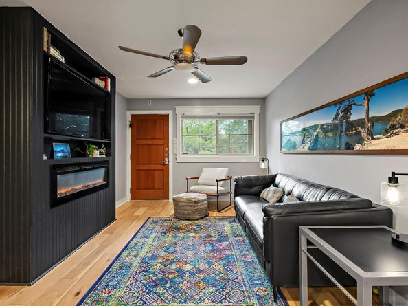 1115 W 10th ST 100, Austin TX 78703
