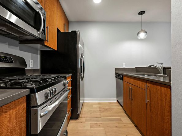 1115 W 10th ST 100, Austin TX 78703
