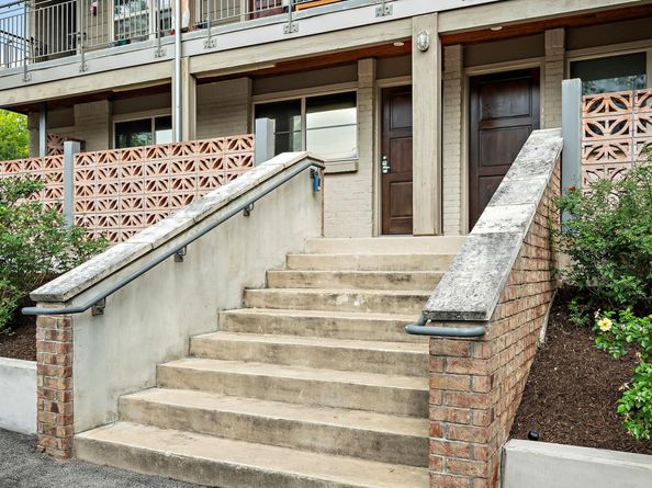 1115 W 10th ST 100, Austin TX 78703