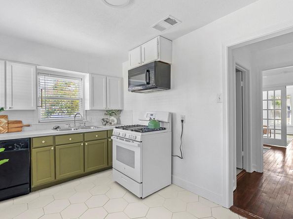 906 Capitol CT A, Austin TX 78756
