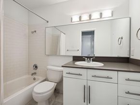 1503 W 9th ST 204, Austin TX 78703