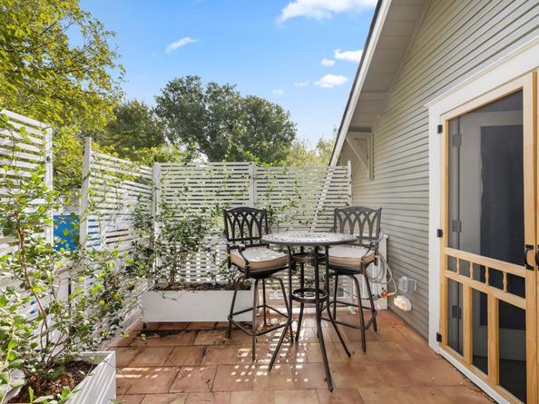 1003 Blanco ST, Austin TX 78703