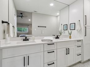 806 Serenada DR, Georgetown TX 78628