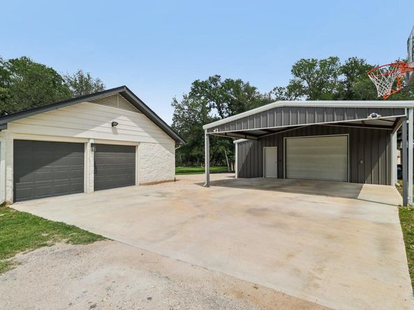 806 Serenada DR, Georgetown TX 78628