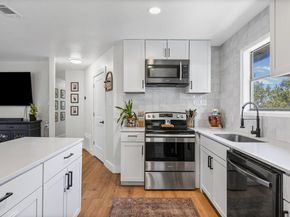 20811 Trapper LN, Lago Vista TX 78645