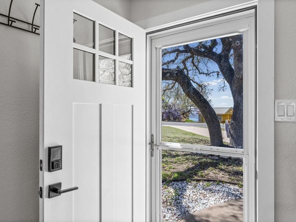 20811 Trapper LN, Lago Vista TX 78645