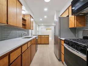 3112 Crosscreek DR, Austin TX 78757