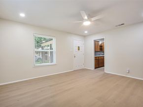 3112 Crosscreek DR, Austin TX 78757