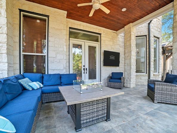 500 Konstanty CIR, West Lake Hills TX 78746