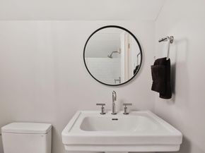 2412 Jarratt Ave, Austin TX 78703