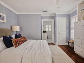 2412 Jarratt Ave, Austin TX 78703
