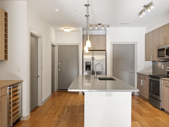 3600 S Lamar BLVD 206, Austin TX 78704