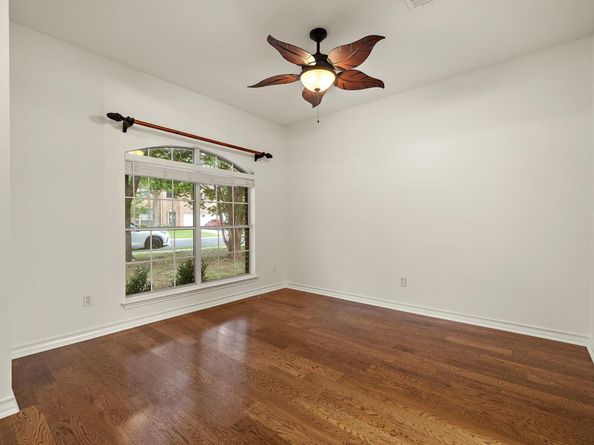 6042 Almelo DR, Round Rock TX 78681