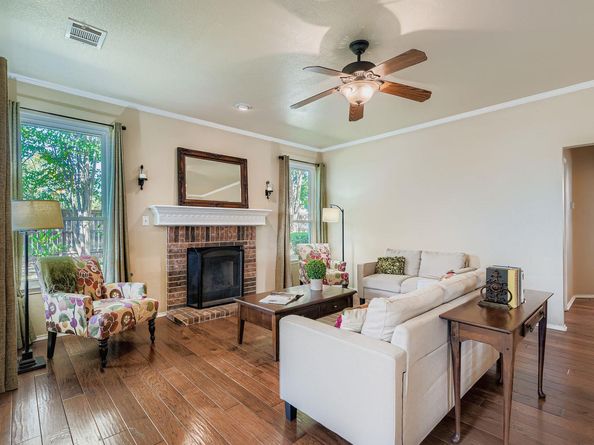 2600 Winding Brook DR, Austin TX 78748