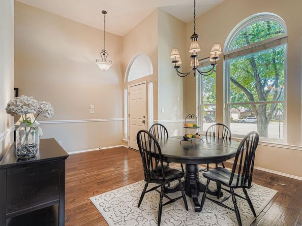 2600 Winding Brook DR, Austin TX 78748