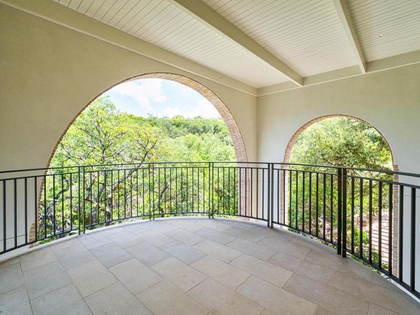 4500 River Wood CT, Austin TX 78731