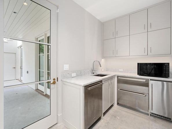 4500 River Wood CT, Austin TX 78731