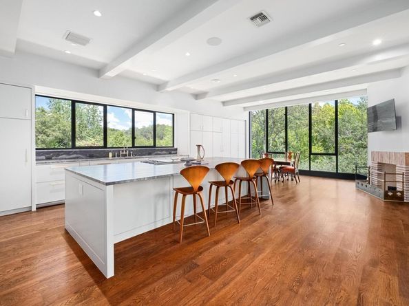 4500 River Wood CT, Austin TX 78731