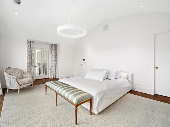 4500 River Wood CT, Austin TX 78731