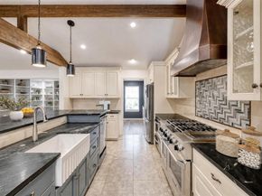 3927 Knollwood DR, Austin TX 78731