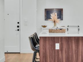 1701 Simond Ave 304, Austin TX 78723