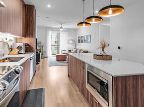 1701 Simond Ave 304, Austin TX 78723