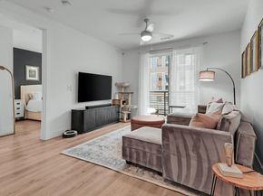 1701 Simond Ave 304, Austin TX 78723