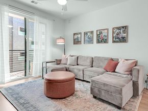 1701 Simond Ave 304, Austin TX 78723