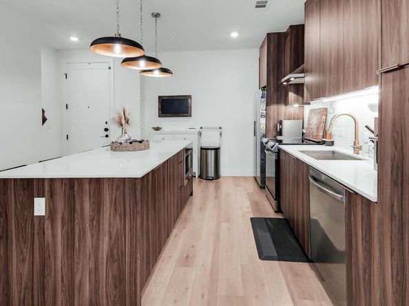 1701 Simond Ave 304, Austin TX 78723