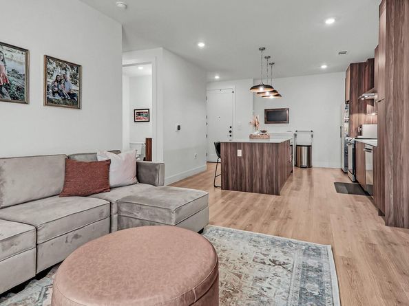 1701 Simond Ave 304, Austin TX 78723